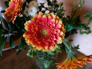 Bouquet de fleurs Aux Cabanes à Grand-Laviers