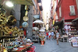 Via San Gregorio Armeno à Naples