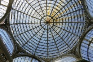 Coupole de la Galleria Umberto I à Naples