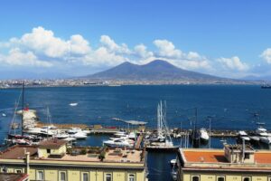 Vue sur le Vésuve depuis Naples